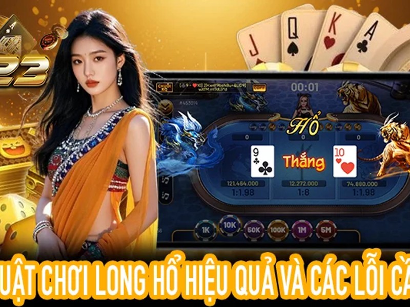 Bàn Blackjack với các lá bài và chip tại bl555
