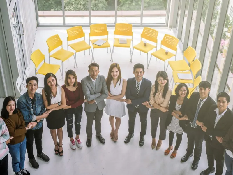 Hình ảnh thể hiện cá cược có trách nhiệm với các biểu tượng giới hạn và hỗ trợ